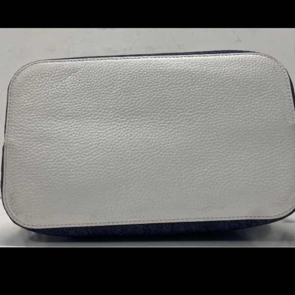 Kate Spade-Marti Large Bucket Shoulder Bag (Denim White Dove 🕊️/ Multi) - Picture 12 of 13